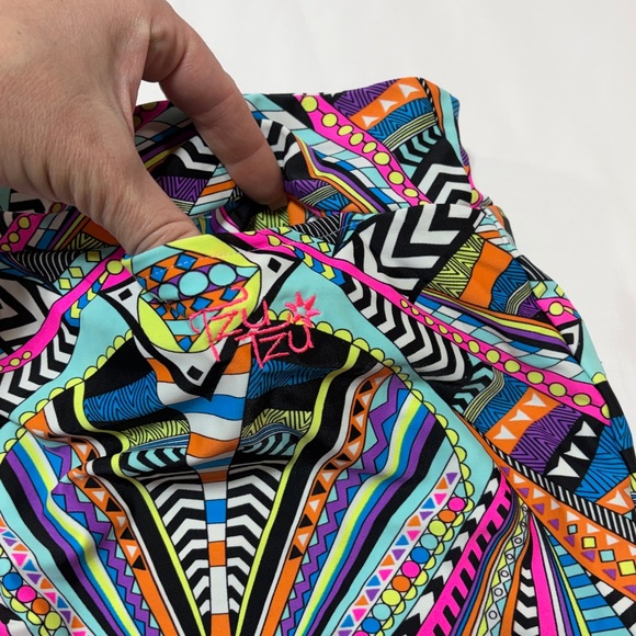 Tzu Tzu Golf Skort Medium Bright Geometric Pink Trim Athletic Tennis Skirt - Picture 4 of 8